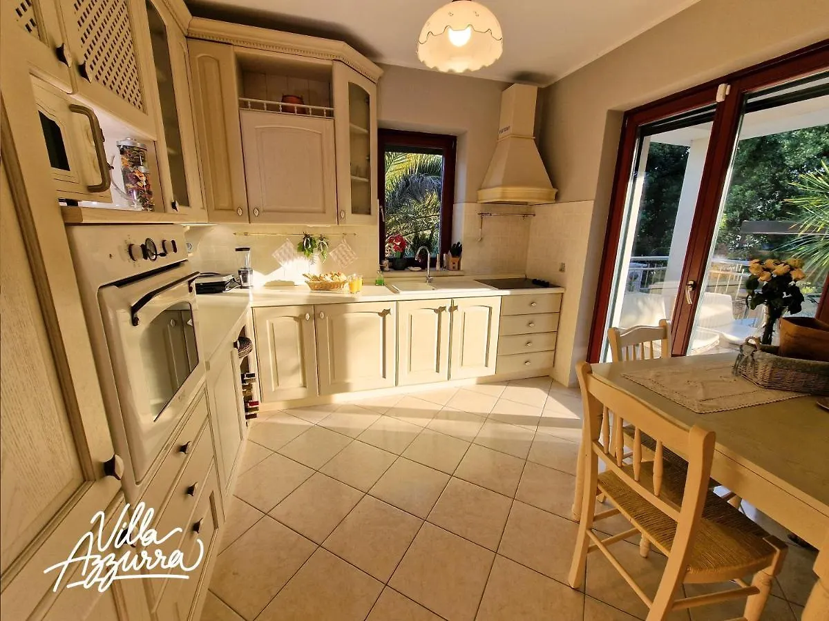 Villa Azzurra Bašanija 0*,